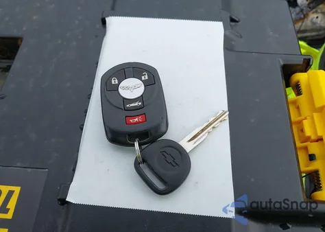 2007 Chevrolet Corvette Z06 Hardtop из США, поврежденный, VIN 1G1YY26E575139542